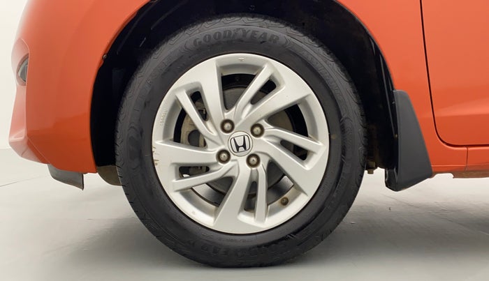 2015 Honda Jazz 1.2 V MT, Petrol, Manual, 61,135 km, Left Front Wheel
