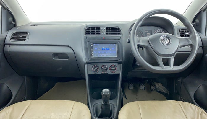 2017 Volkswagen Ameo TRENDLINE 1.5, Diesel, Manual, 79,605 km, Dashboard