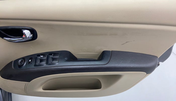 2011 Hyundai i10 MAGNA 1.2 KAPPA2, Petrol, Manual, 73,276 km, Driver Side Door Panels Control