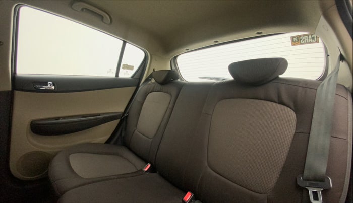 2014 Hyundai i20 ASTA 1.2, Petrol, Manual, 77,799 km, Right Side Rear Door Cabin