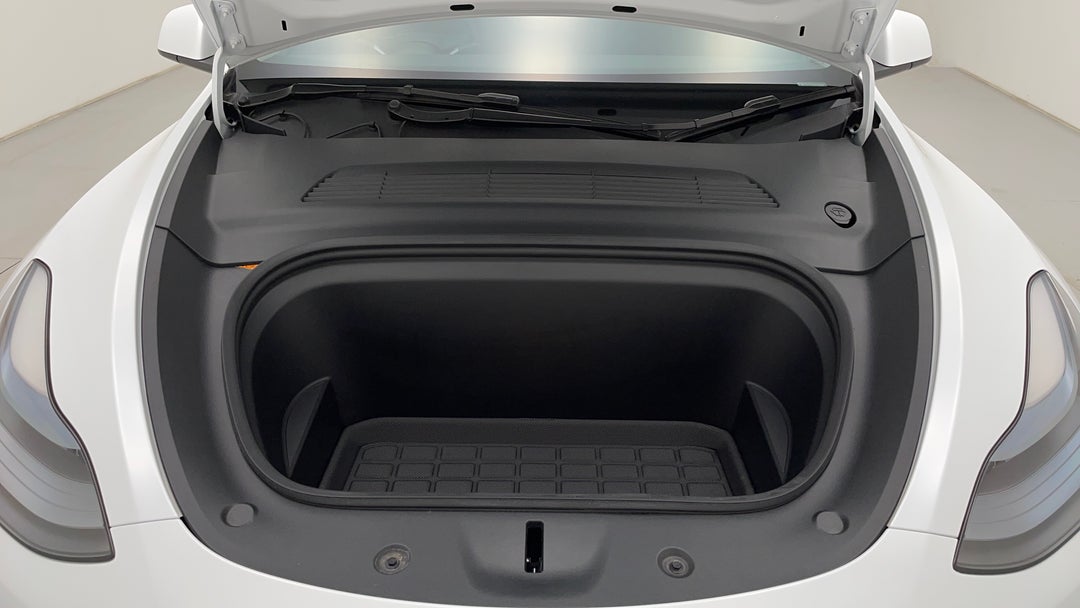 Open Bonnet (Engine)