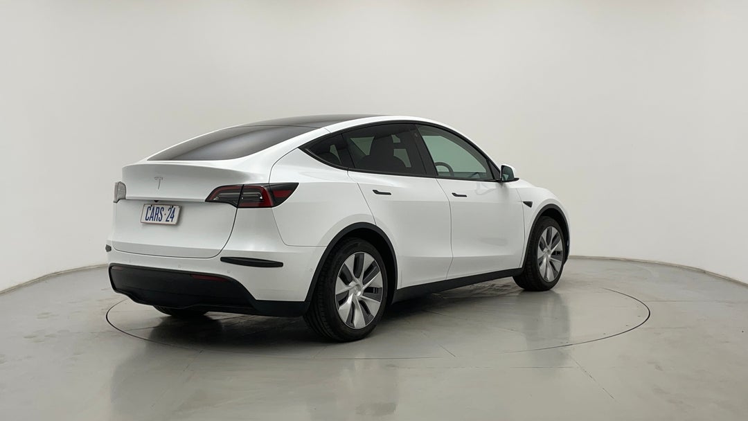 Right Back Diagonal (45- Degree) View