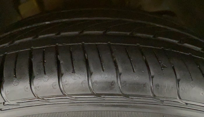 2020 Tata Tiago XZ+ 1.2 Revotron, Petrol, Manual, 10,242 km, Left Front Tyre Tread
