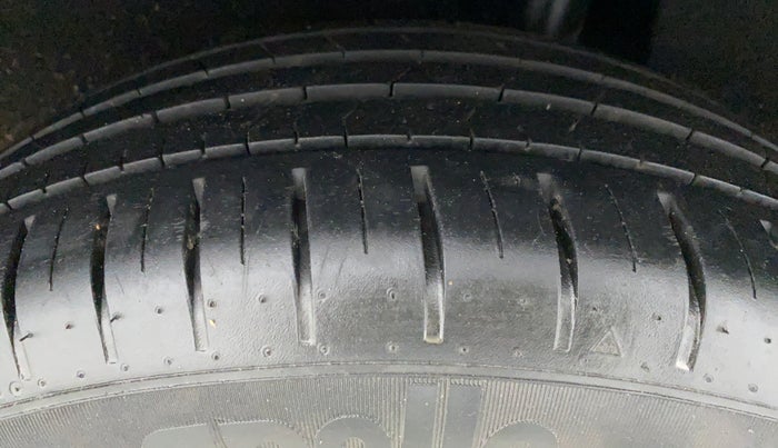 2019 Toyota Glanza V MT PETROL, Petrol, Manual, 18,485 km, Left Rear Tyre Tread