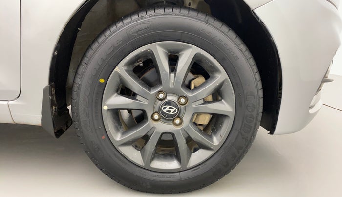 2018 Hyundai Elite i20 ASTA 1.2, Petrol, Manual, 94,708 km, Right Front Wheel