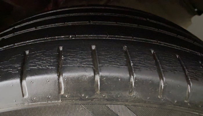 2017 Maruti Baleno ZETA PETROL 1.2, Petrol, Manual, 34,128 km, Left Rear Tyre Tread
