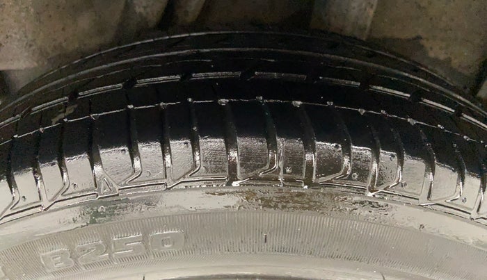 2017 Honda City V MT PETROL, Petrol, Manual, 15,439 km, Left Rear Tyre Tread