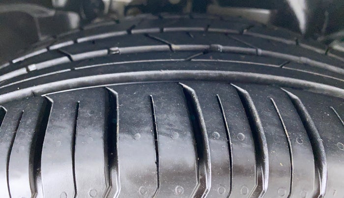 2018 Ford Ecosport 1.5TITANIUM TDCI, Diesel, Manual, 74,204 km, Right Front Tyre Tread
