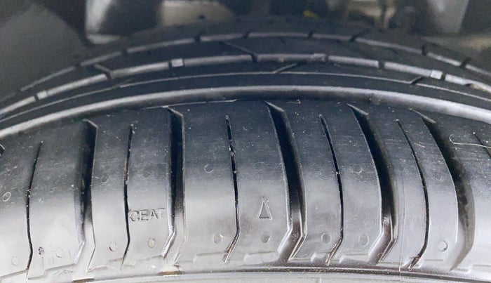 2018 Ford Ecosport 1.5TITANIUM TDCI, Diesel, Manual, 74,204 km, Left Front Tyre Tread