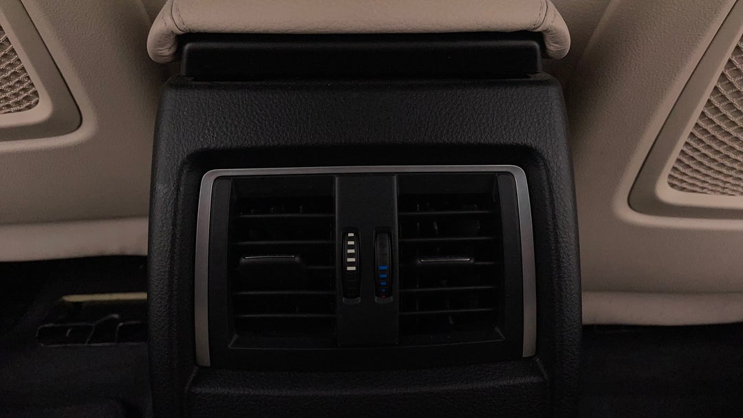 Rear A/C Vent
