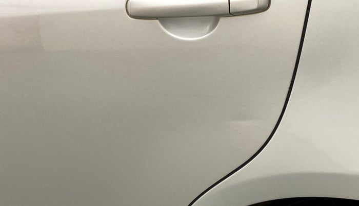 2013 Maruti Swift ZXI D, Petrol, Manual, 41,299 km, Rear left door - Minor scratches