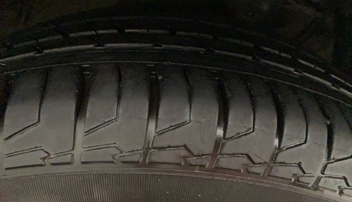 2019 Maruti S Cross ZETA 1.3, Diesel, Manual, 60,610 km, Right Rear Tyre Tread