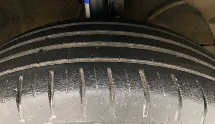 2019 Maruti Baleno ZETA PETROL 1.2, Petrol, Manual, 44,677 km, Right Front Tyre Tread