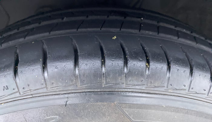 2019 Hyundai NEW SANTRO 1.1 MAGNA MT, Petrol, Manual, 7,048 km, Left Front Tyre Tread