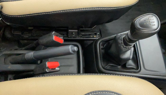 2021 Datsun Redi Go A, Petrol, Manual, 11,807 km, Gear Lever