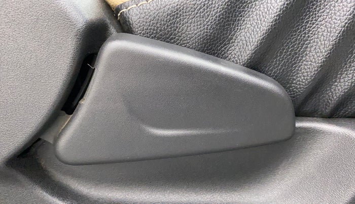2021 Datsun Redi Go A, Petrol, Manual, 11,807 km, Driver Side Adjustment Panel