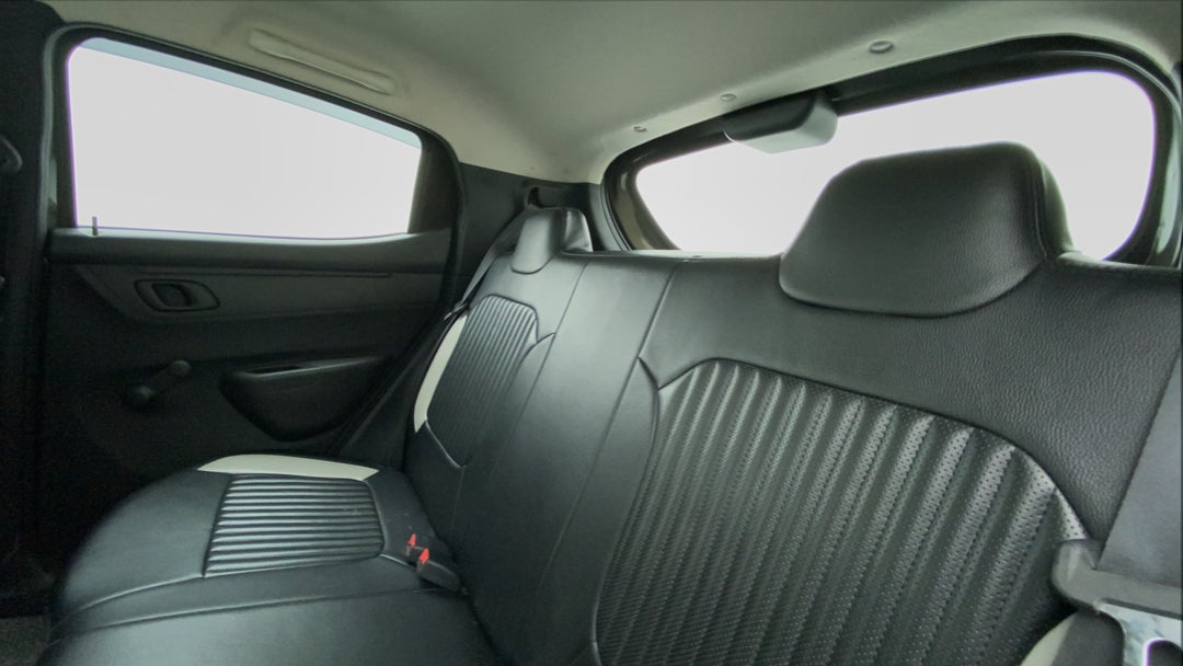 Right Side Rear Door Cabin