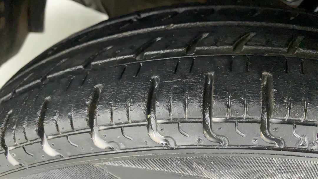 Left Front Tyre Tread