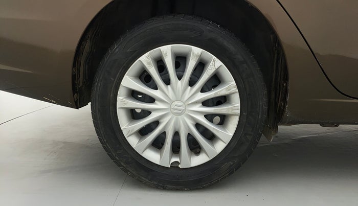 2015 Maruti Ciaz VXI, Petrol, Manual, 62,793 km, Right Rear Wheel