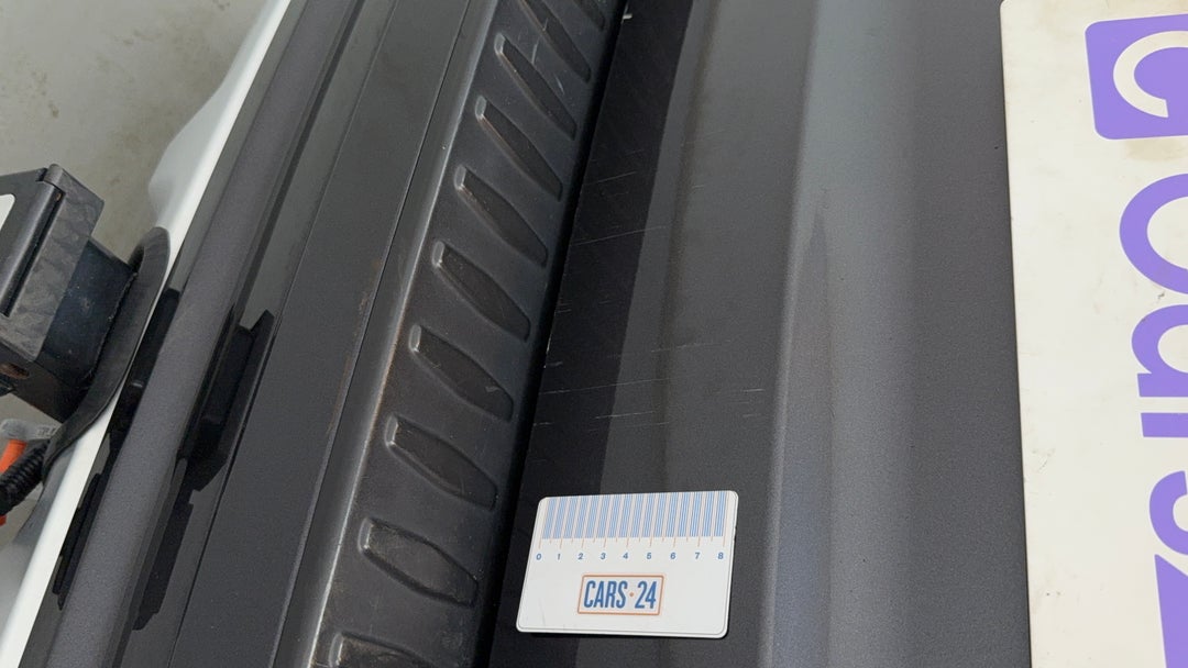 Boot / Tailgate Tailgate Scratch