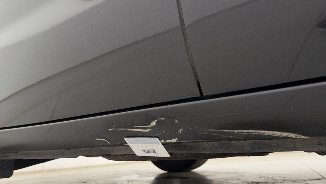 Door Sills Rear RHS Dent