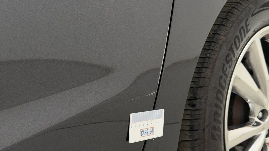 Doors Rear LHS Scratch