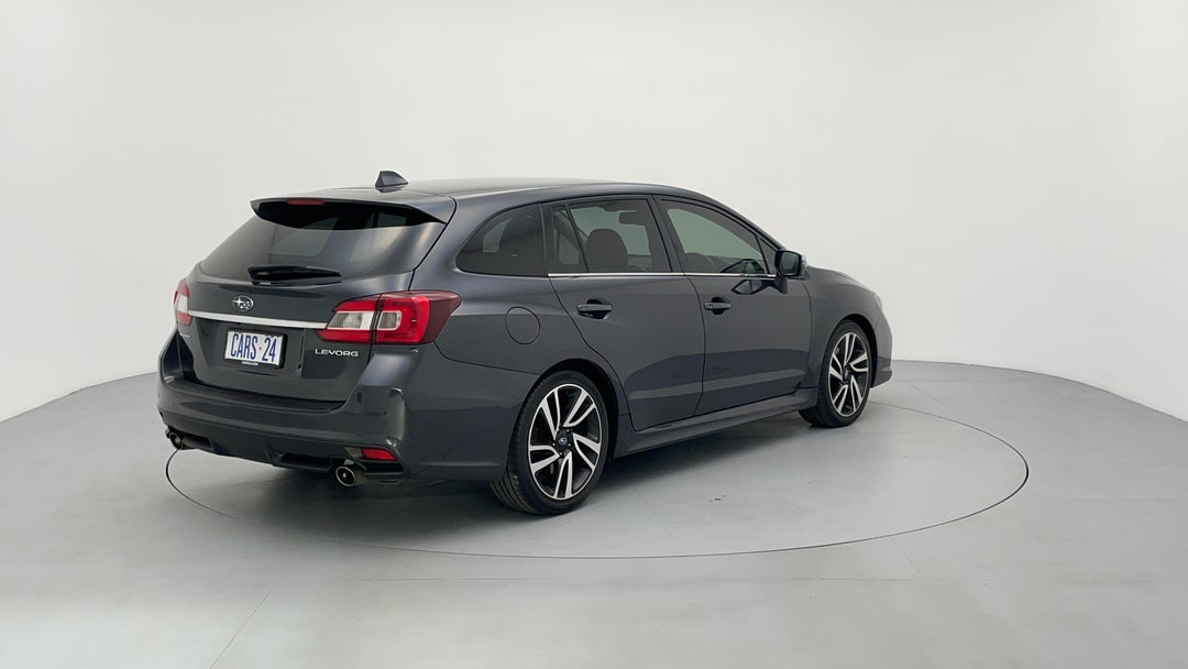 Right Back Diagonal (45- Degree) View