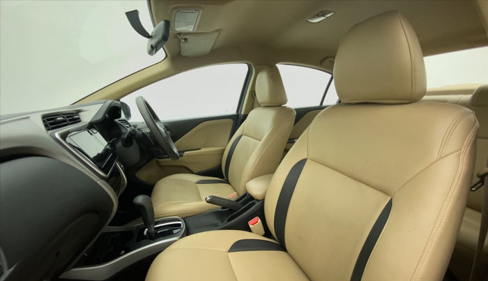 2017 Honda City V CVT, Petrol, Automatic, 34,700 km, Right Side Front Door Cabin