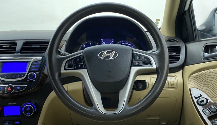 2014 Hyundai Verna FLUIDIC 1.6 SX CRDI, Diesel, Manual, 94,411 km, Steering Wheel Close Up