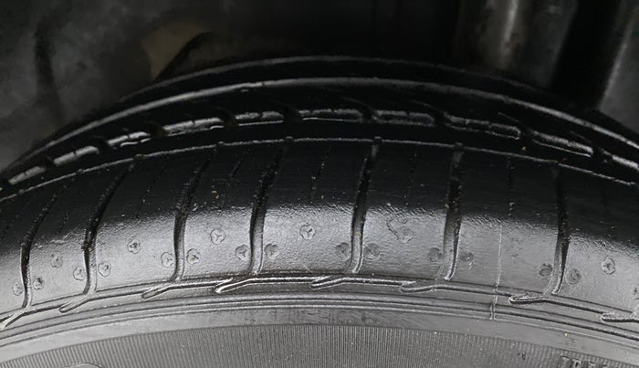 2018 Ford FREESTYLE TITANIUM PLUS 1.2 PETROL, Petrol, Manual, 76,196 km, Left Rear Tyre Tread