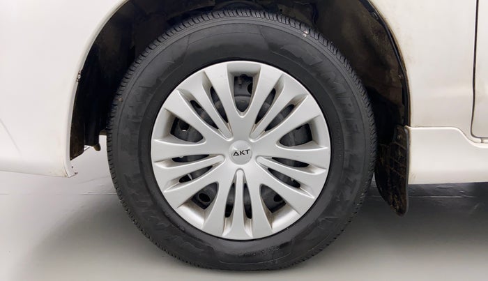 2013 Toyota Innova 2.5 GX 8 STR BS IV, Diesel, Manual, 1,78,065 km, Left Front Wheel