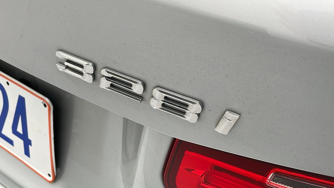 Badge (Boot Right Side)