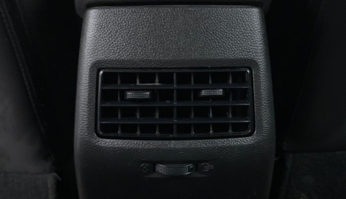 2014 Hyundai Elite i20 MAGNA 1.2, Petrol, Manual, 39,813 km, Rear AC Vents