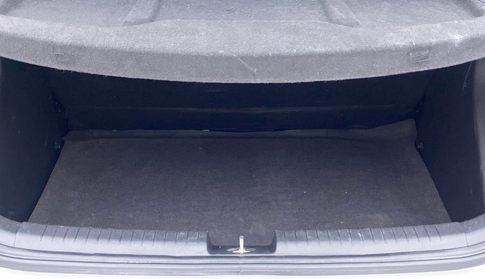 2014 Hyundai Elite i20 MAGNA 1.2, Petrol, Manual, 39,813 km, Boot Inside