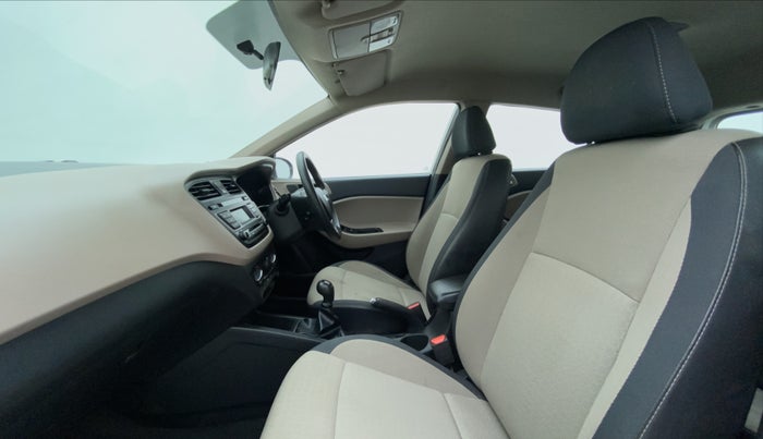 2014 Hyundai Elite i20 MAGNA 1.2, Petrol, Manual, 39,813 km, Right Side Front Door Cabin