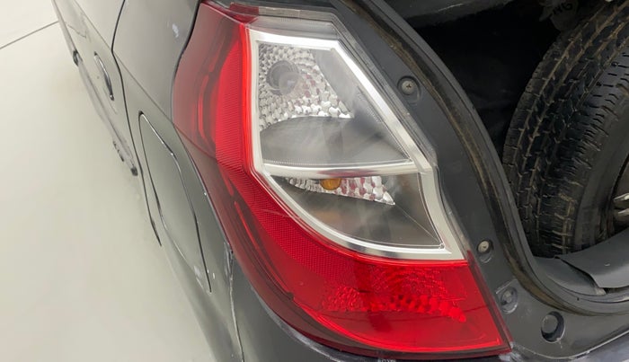 2015 Maruti Alto K10 LXI, CNG, Manual, 51,489 km, Left tail light - Minor scratches