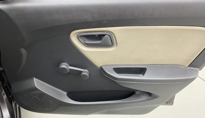 2015 Maruti Alto K10 LXI, CNG, Manual, 51,489 km, Driver Side Door Panels Control