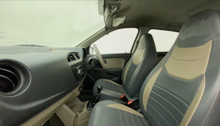 2015 Maruti Alto K10 LXI, CNG, Manual, 51,489 km, Right Side Front Door Cabin