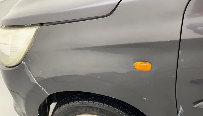2015 Maruti Alto K10 LXI, CNG, Manual, 51,489 km, Left fender - Slightly dented