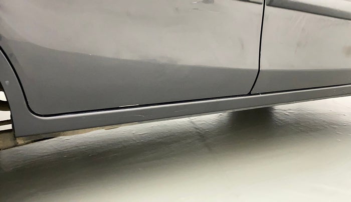 2015 Maruti Alto K10 LXI, CNG, Manual, 51,489 km, Right running board - Slightly dented