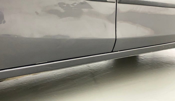 2015 Maruti Alto K10 LXI, CNG, Manual, 51,489 km, Right running board - Minor scratches
