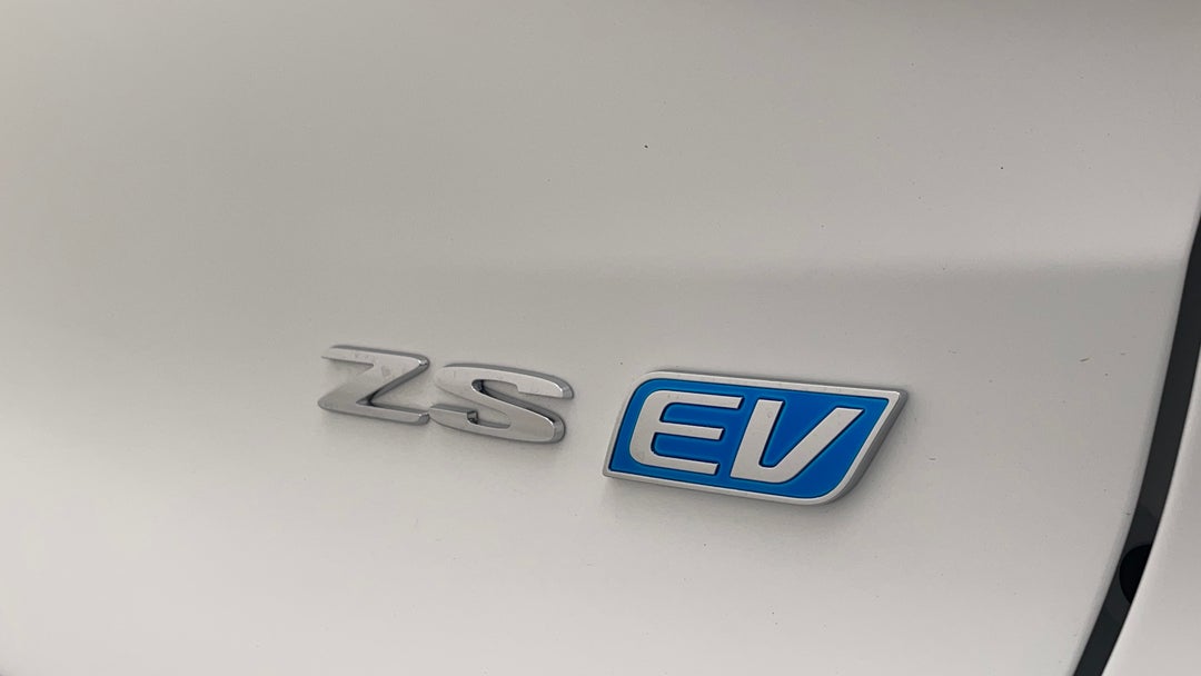 Badge (Boot Right Side)