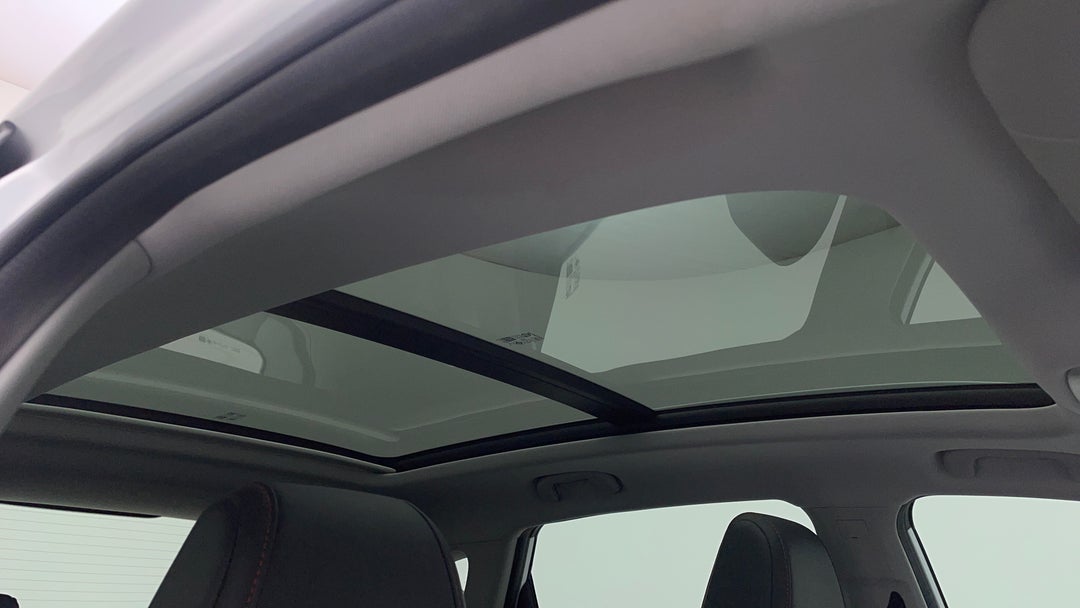 Interior Sunroof/Moonroof