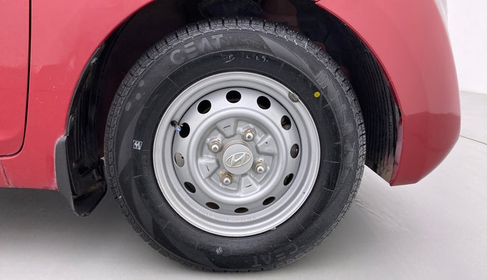 2016 Hyundai Eon ERA PLUS, Petrol, Manual, 46,463 km, Right Front Wheel