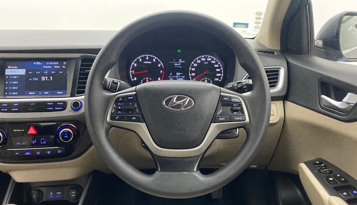 2017 Hyundai Verna 1.6 SX VTVT, Petrol, Manual, 23,775 km, Steering Wheel Close Up