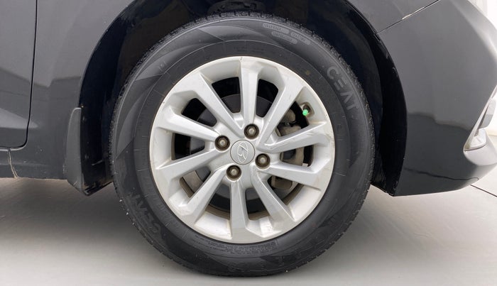 2018 Hyundai Verna 1.6 EX VTVT AT, Petrol, Automatic, 68,095 km, Right Front Wheel