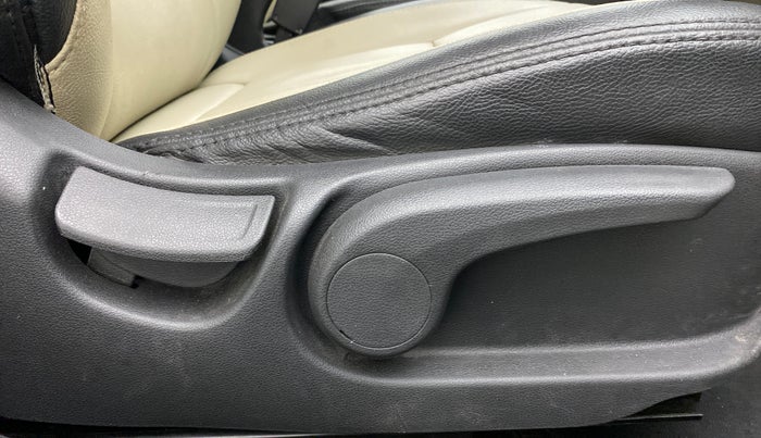 2018 Hyundai Verna 1.6 EX VTVT AT, Petrol, Automatic, 68,095 km, Driver Side Adjustment Panel