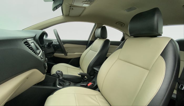 2018 Hyundai Verna 1.6 EX VTVT AT, Petrol, Automatic, 68,095 km, Right Side Front Door Cabin