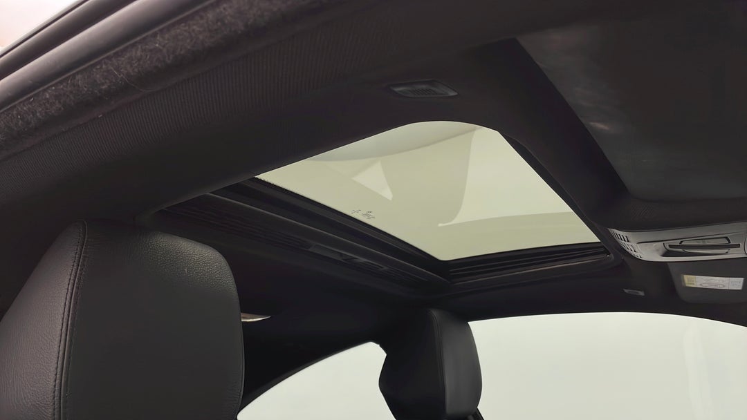 Interior Sunroof/Moonroof