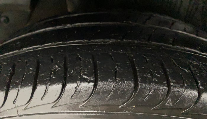 2019 Hyundai Creta SX 1.6 PETROL, Petrol, Manual, 28,314 km, Right Rear Tyre Tread